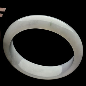 (超值推荐)糯冰种淡紫罗兰贵妃手镯(54.6-51mm)