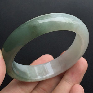 糯冰种晴水手镯(59mm)