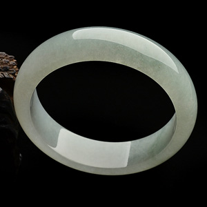 （超值推荐）糯冰种晴水手镯（59.5mm）