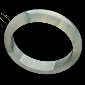 糯冰种飘花手镯（58.6mm）