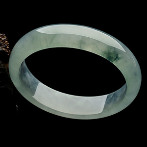 冰种飘花贵妃镯（59.3-51.8mm）
