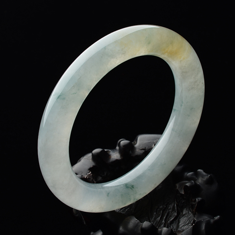 (超值推荐)糯冰种飘花略带黄翡圆条手镯(58.1mm)