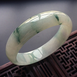(超值推荐)糯冰种飘花手镯(57.7mm)