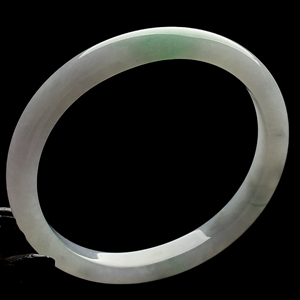 糯冰种晴水飘翠贵妃手镯(51.5-46.7mm)