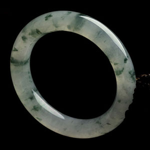 （超值推荐）糯冰种飘花圆条手镯(56mm)