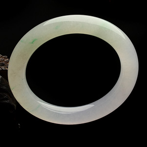 糯冰种淡春带彩圆条手镯(58mm)