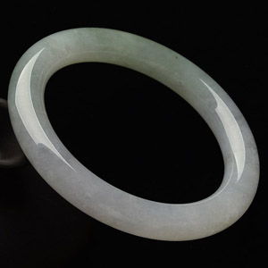 糯冰种晴水圆条手镯（54.7mm）