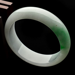 糯冰种飘翠手镯(58.1mm)