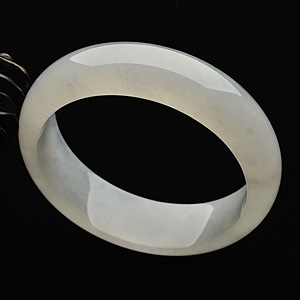 糯冰种晴水手镯(57.4mm)