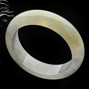 （超值推荐）糯冰种淡黄翡手镯（53.5mm）
