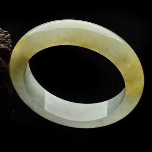 （超值推荐）糯冰种黄翡手镯（52.5mm）