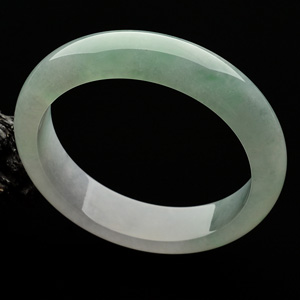 （超值推荐）糯冰种晴水手镯（58.3mm）