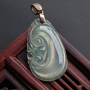 冰种略飘花如意挂件