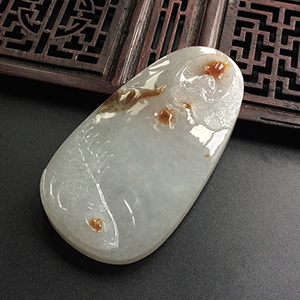 (超值推荐)糯冰种飘红花慈视众生挂件(覃贵锋大师出品)