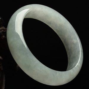糯冰种淡晴水手镯(59mm)