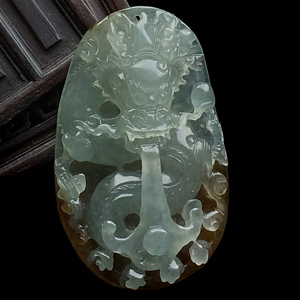 糯冰种晴水褐黄翡龙牌挂件