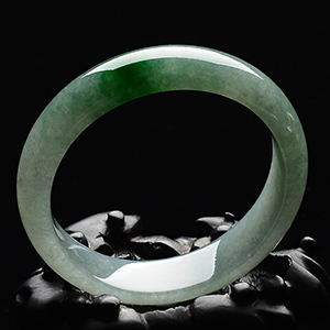 糯冰种晴水飘翠手镯(58.1mm)