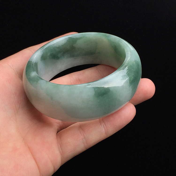 (超值推荐)糯冰种晴水飘翠手镯(57.1mm)