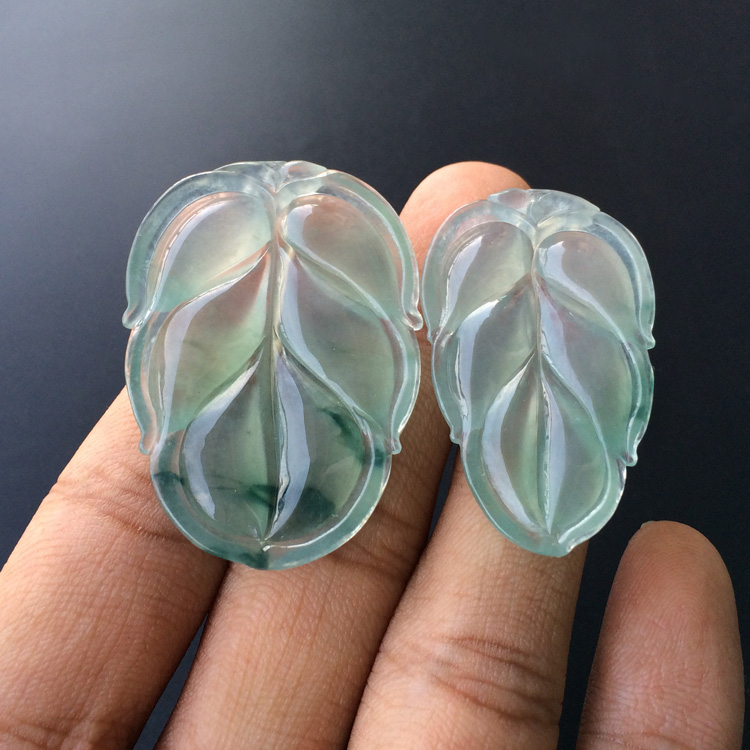 (超值推荐)冰种飘花玉叶挂件(一对)