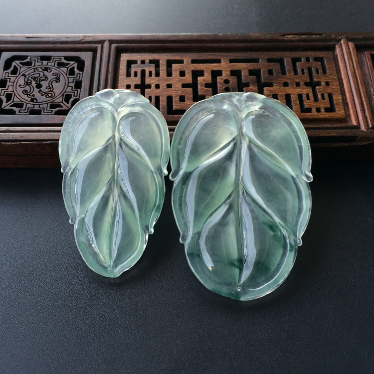 (超值推荐)冰种飘花玉叶挂件(一对)