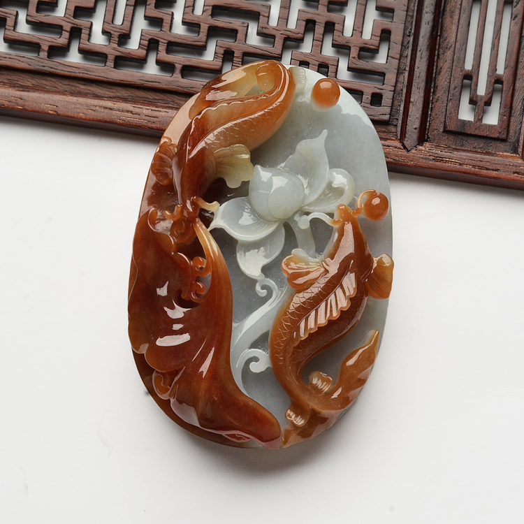 (超值推荐)糯冰种褐红翡连年有余挂件