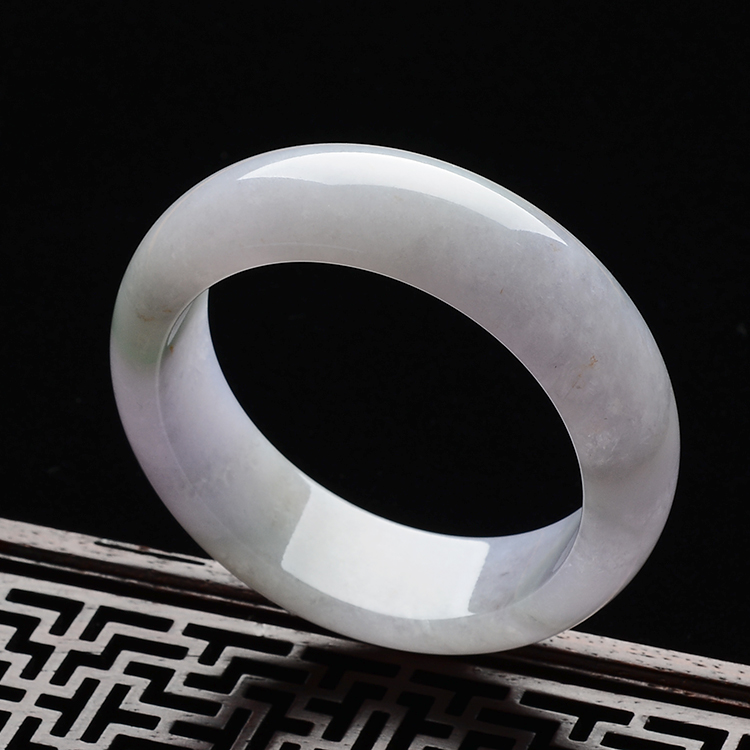 糯冰种淡三彩手镯(51mm)