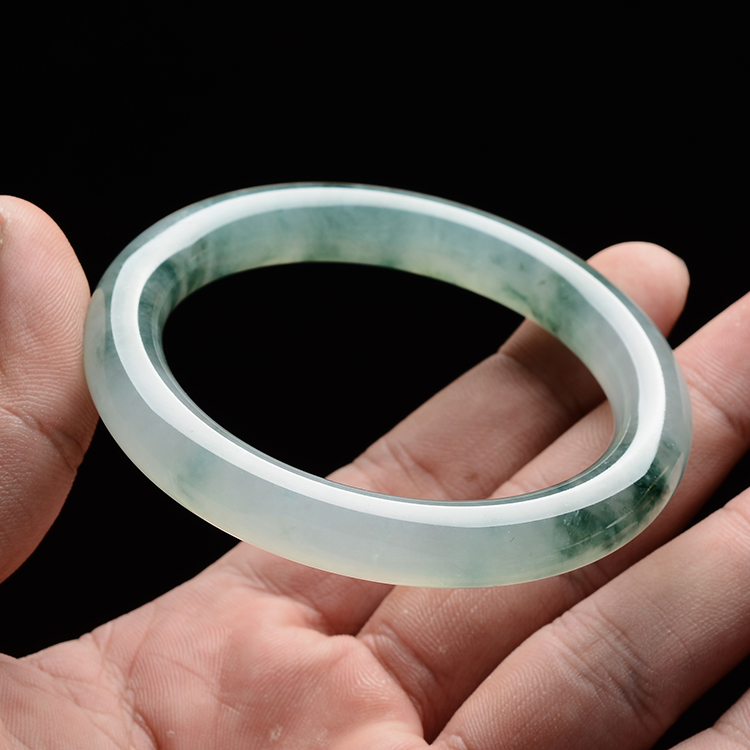 (超值推荐)糯冰种晴水飘花圆条手镯（56.7mm）
