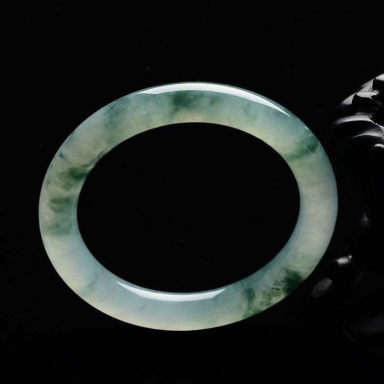 (超值推荐)糯冰种晴水飘花圆条手镯（56.7mm）