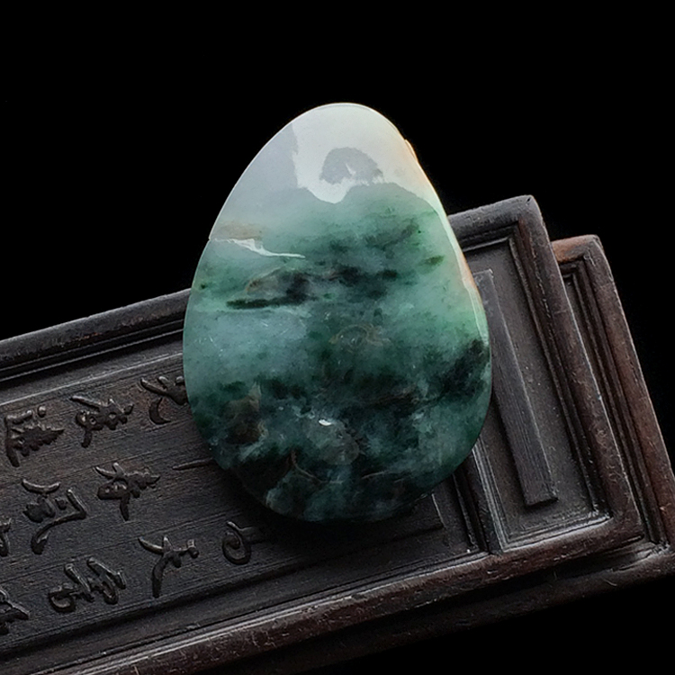 糯冰种飘花带黄翡年年有余挂件