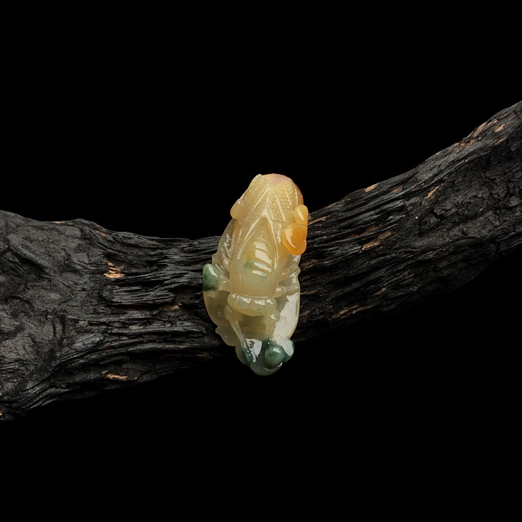 糯冰种黄翡飘花一夜成名挂件