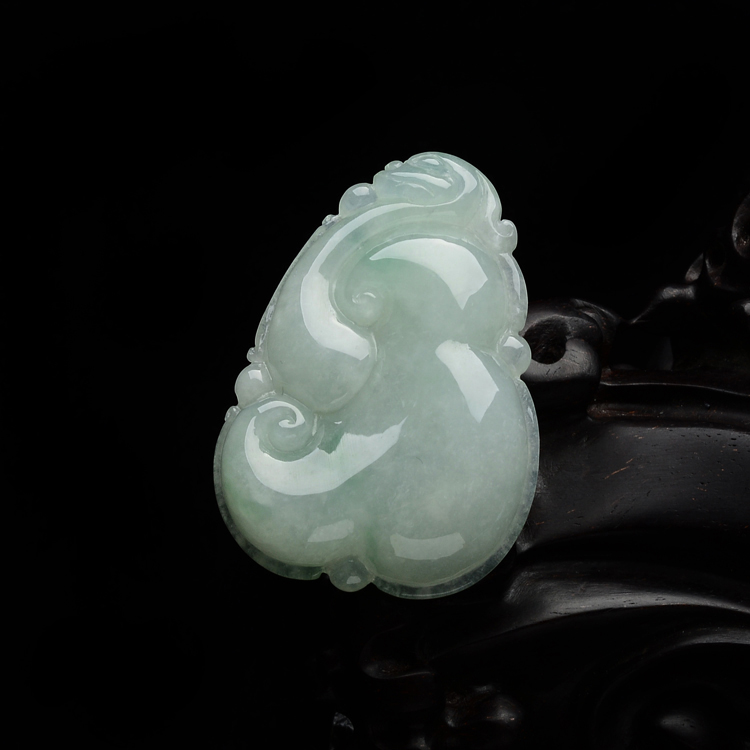 (超值推荐)糯冰种淡晴水略飘花如意挂件