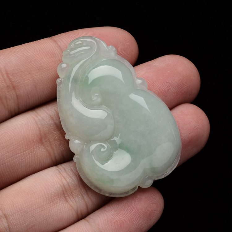 (超值推荐)糯冰种淡晴水略飘花如意挂件