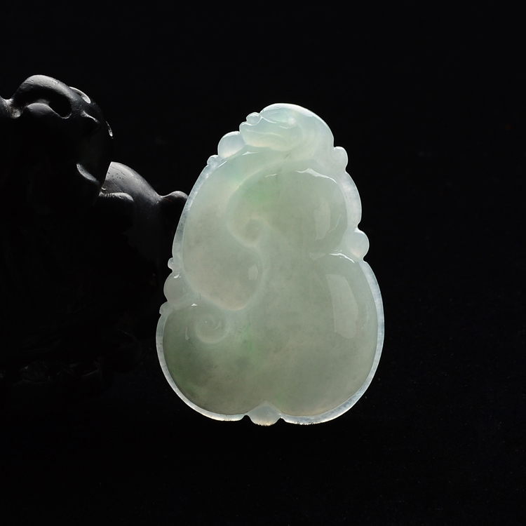 (超值推荐)糯冰种淡晴水略飘花如意挂件