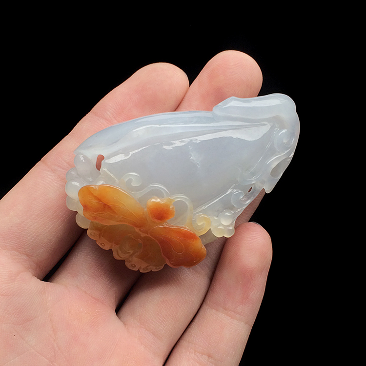 糯冰种红黄翡玉兰花挂件