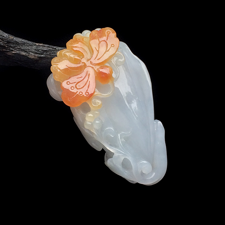 糯冰种红黄翡玉兰花挂件