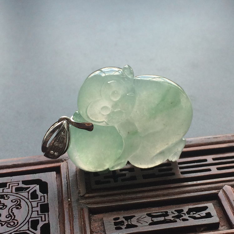 (超值推荐)糯冰种晴水略飘花灵猴献寿挂件