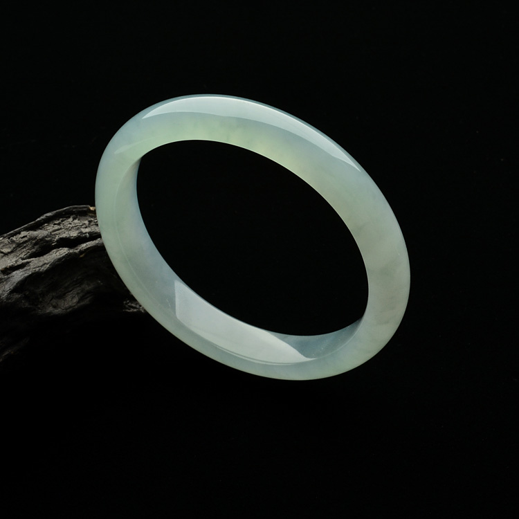 糯冰种晴水手镯(51.1mm)