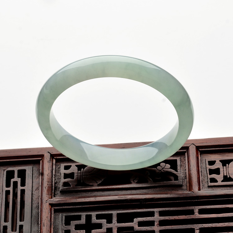 糯冰种晴水手镯(51.1mm)