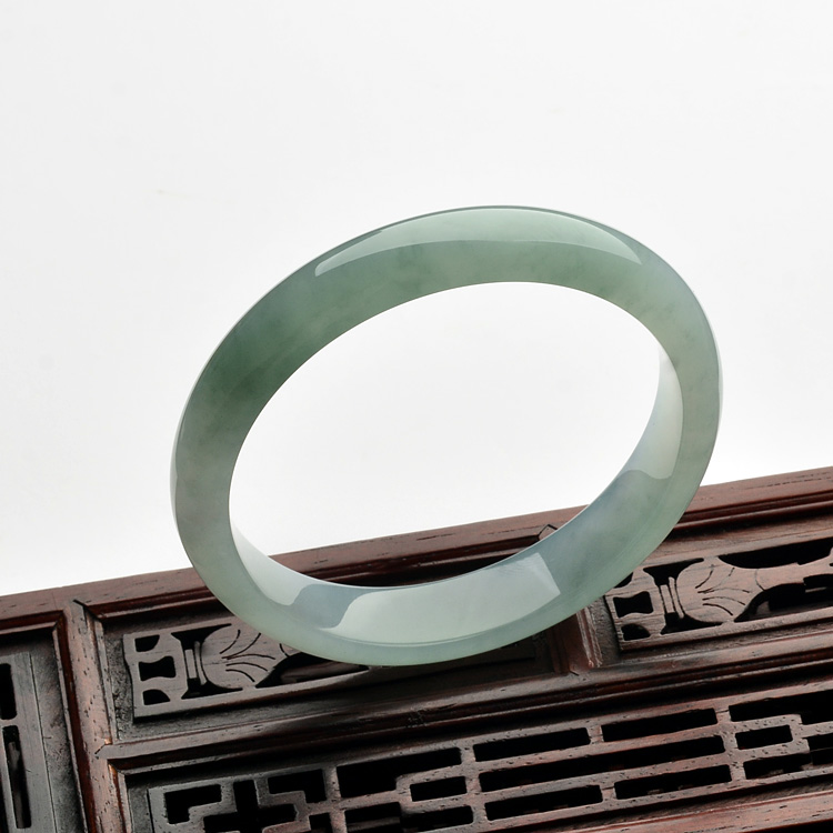 糯冰种晴水手镯(56.3mm)