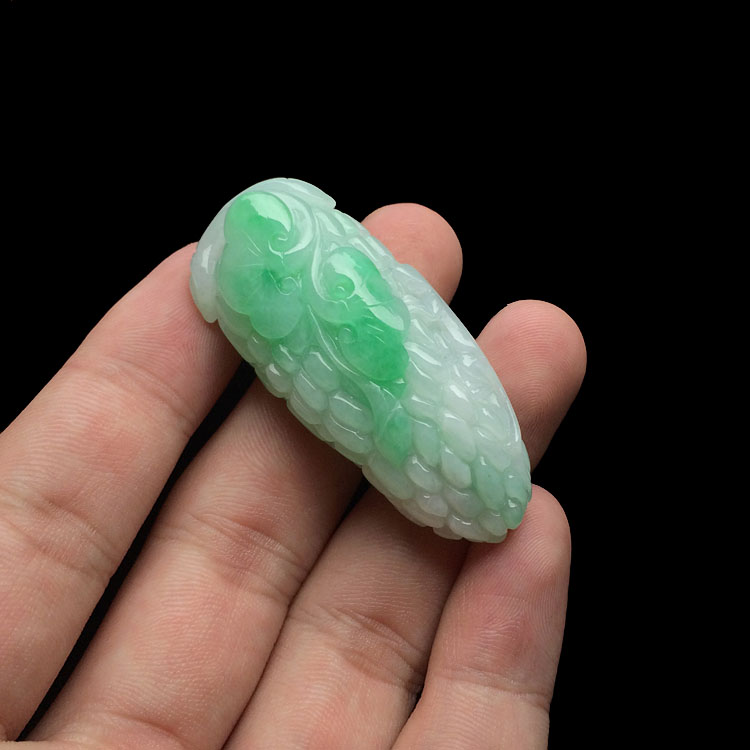 糯冰种飘翠苦尽甘来挂件