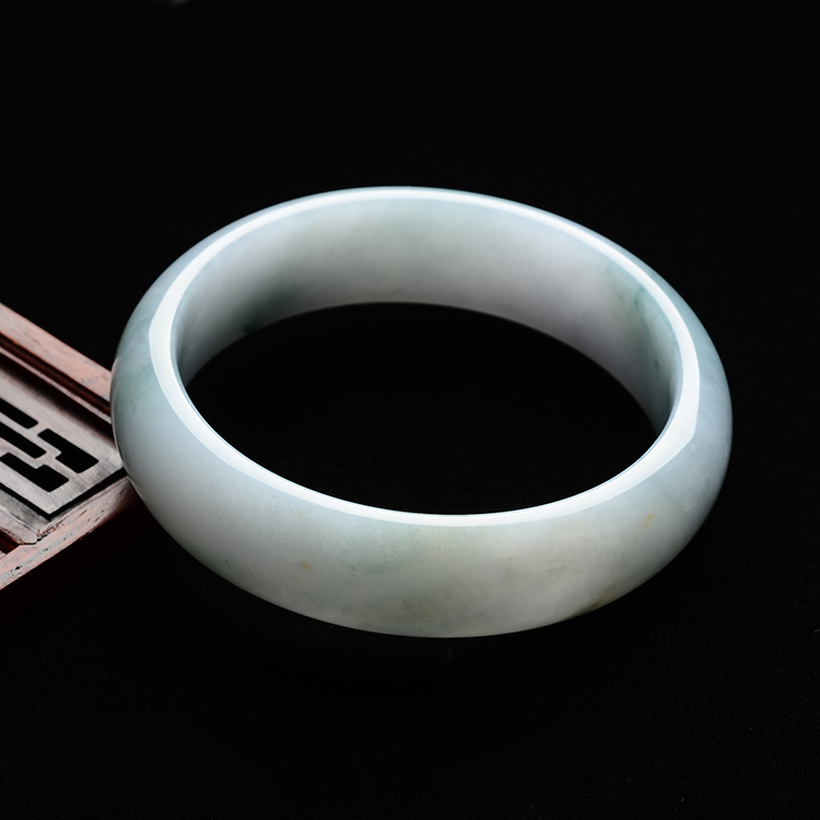 (超值推荐)糯冰种飘花手镯(57.8mm)