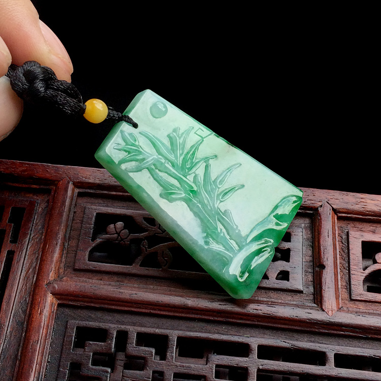 糯冰种翠色节节高挂件