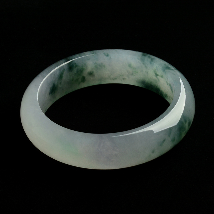 (超值推荐)冰种飘绿花手镯(57.4mm)