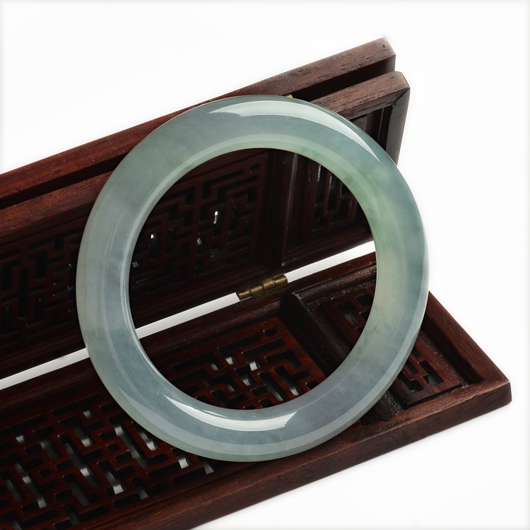 (超值推荐)冰种晴水圆条手镯(55.1mm)