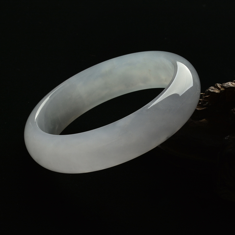 （超值推荐）糯冰种淡晴水手镯（57.2mm）