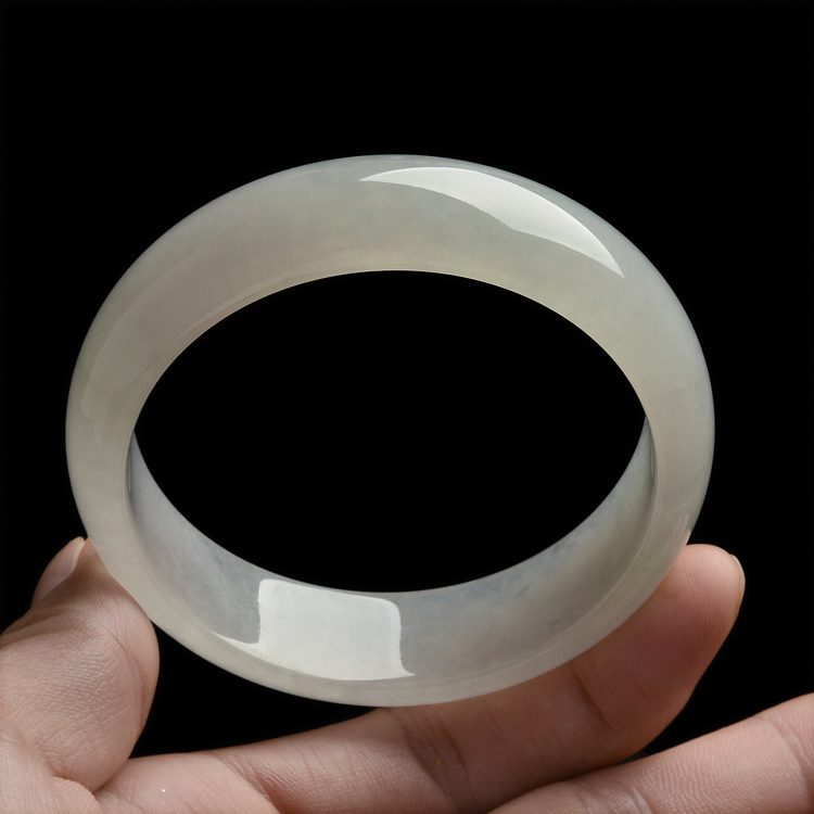 糯冰种淡晴水手镯(57.2mm)
