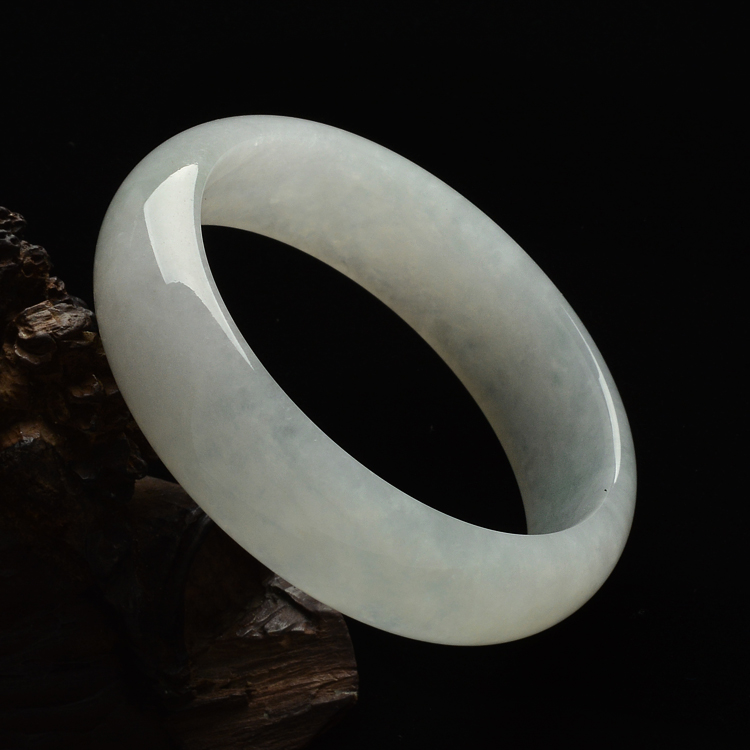 糯冰种淡晴水手镯(57.2mm)