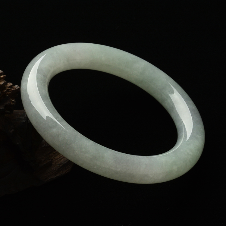 (超值推荐)糯冰种淡晴水圆条手镯(57.1mm)