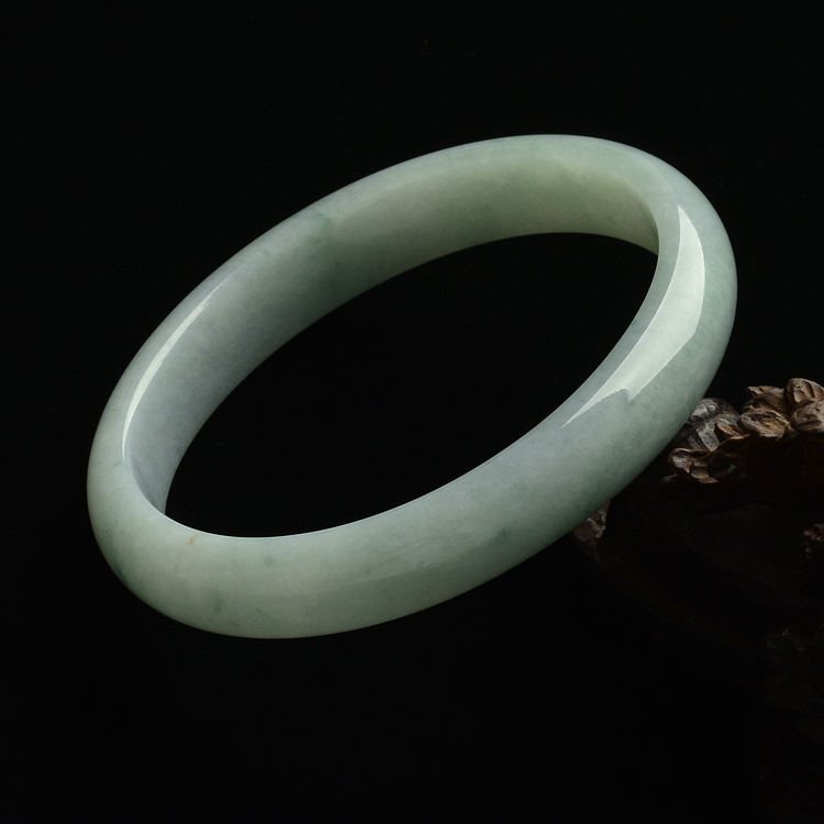(超值推荐)糯冰种晴水贵妃手镯(57.4-50.5mm)