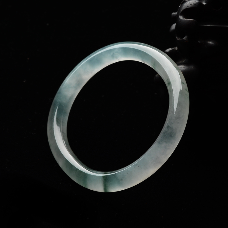 (超值推荐)冰种飘花圆条贵妃镯(51.5mm-42mm)